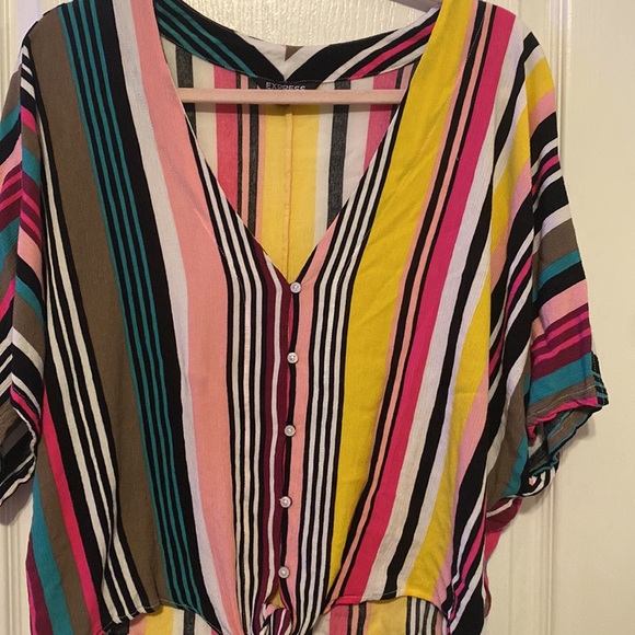 EXPRESS- STRIPED BATWING TOP - Picture 2 of 9